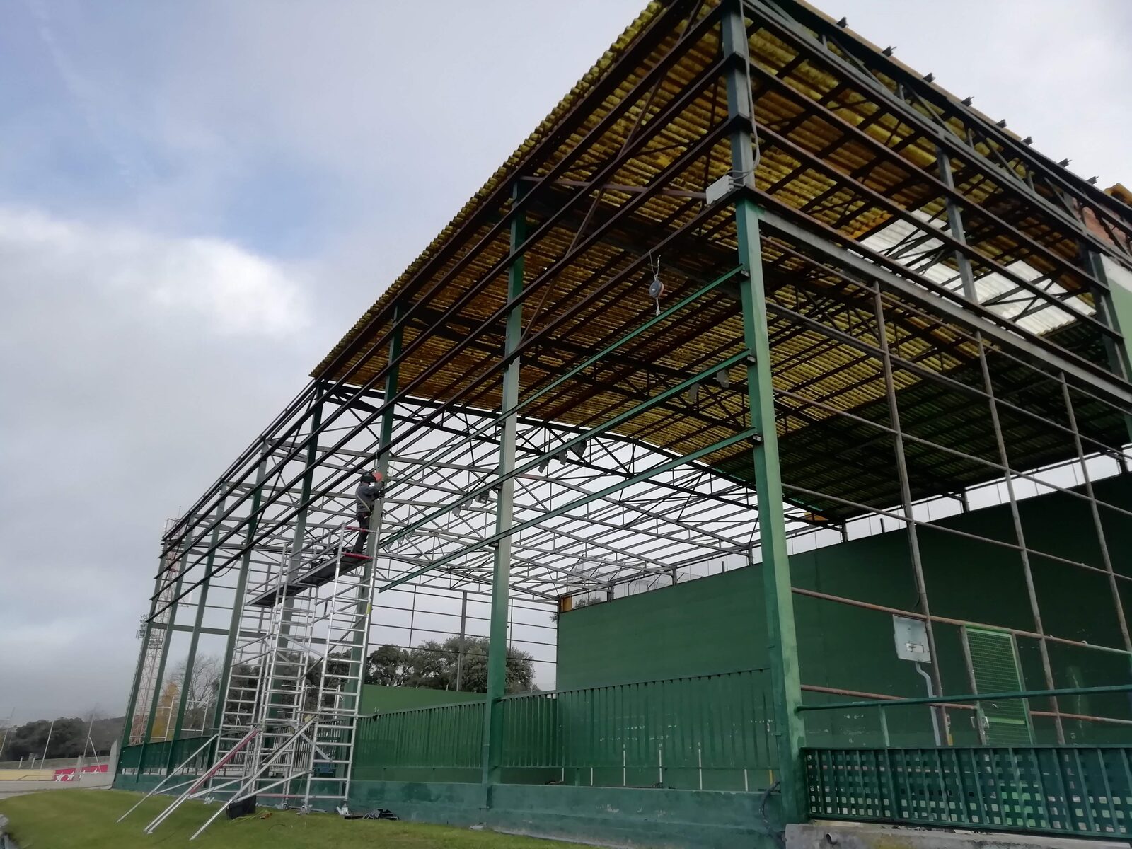 Estructuras y construcciones metálicas